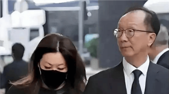 恩爱23年抵不过残酷现实！73岁梁锦松苍